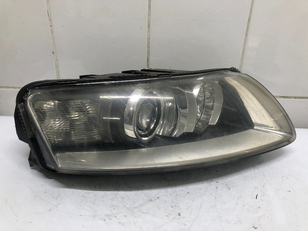 FAR DREAPTA XENON AUDI A6 C6 NON-FACELIF