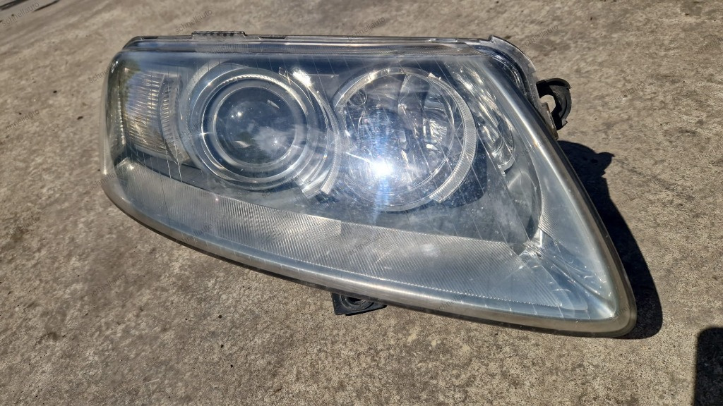 Far dreapta xenon Audi A6 C6