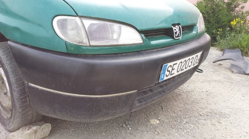 Far dreapta peugeot partner an 2001