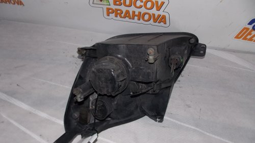 Far Ford Fiesta VI 2001 - 2008 Dreapta