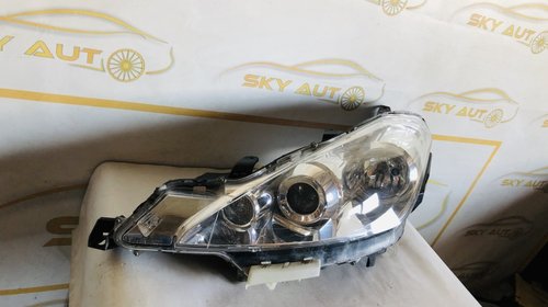 Far stânga halogen Peugeot 4007 după 2007 !