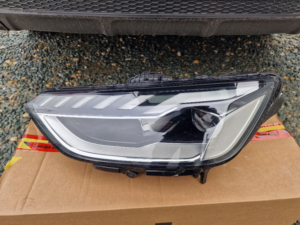 Far stanga Audi A4 B9 2019 2024 full led matrix 8W0941033D original stare perfecta complet