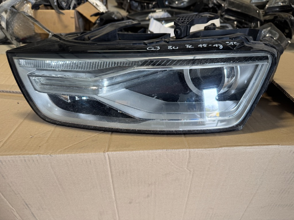Far stanga Audi Q3 8U FACELIFT BIXENON LED 8U0.941.006.C 2015/2016/2017/2018