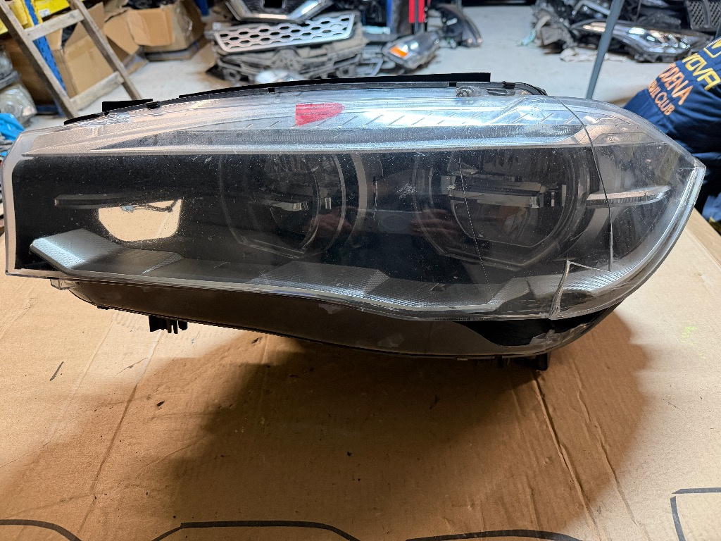Far stanga avariat BMW X5 F15 X6 F16 ADAPTIVE FULL LED