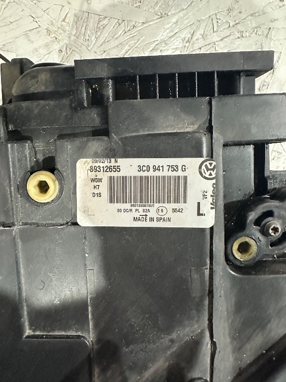 Far stanga Bi-Xenon Volkswagen Passat B6 - Cod 3C0 941 005 K - imagine 3