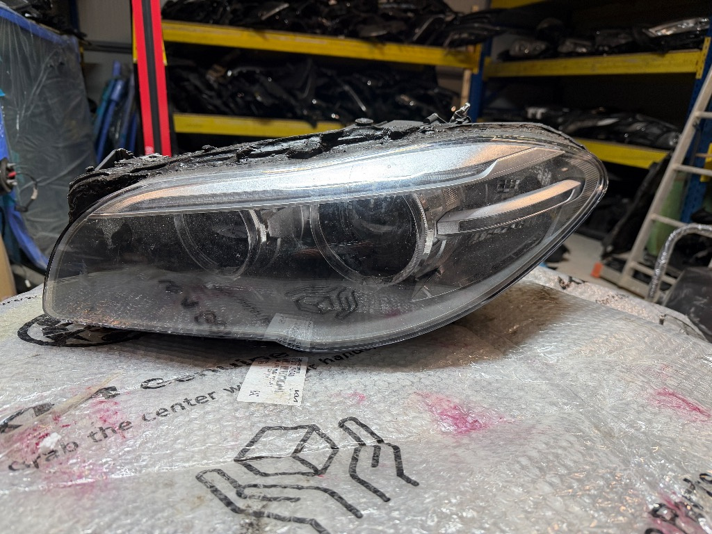 Far stanga BMW Seria 5 F10 LCI Facelift BiXenon 2013/2014/2015/2016