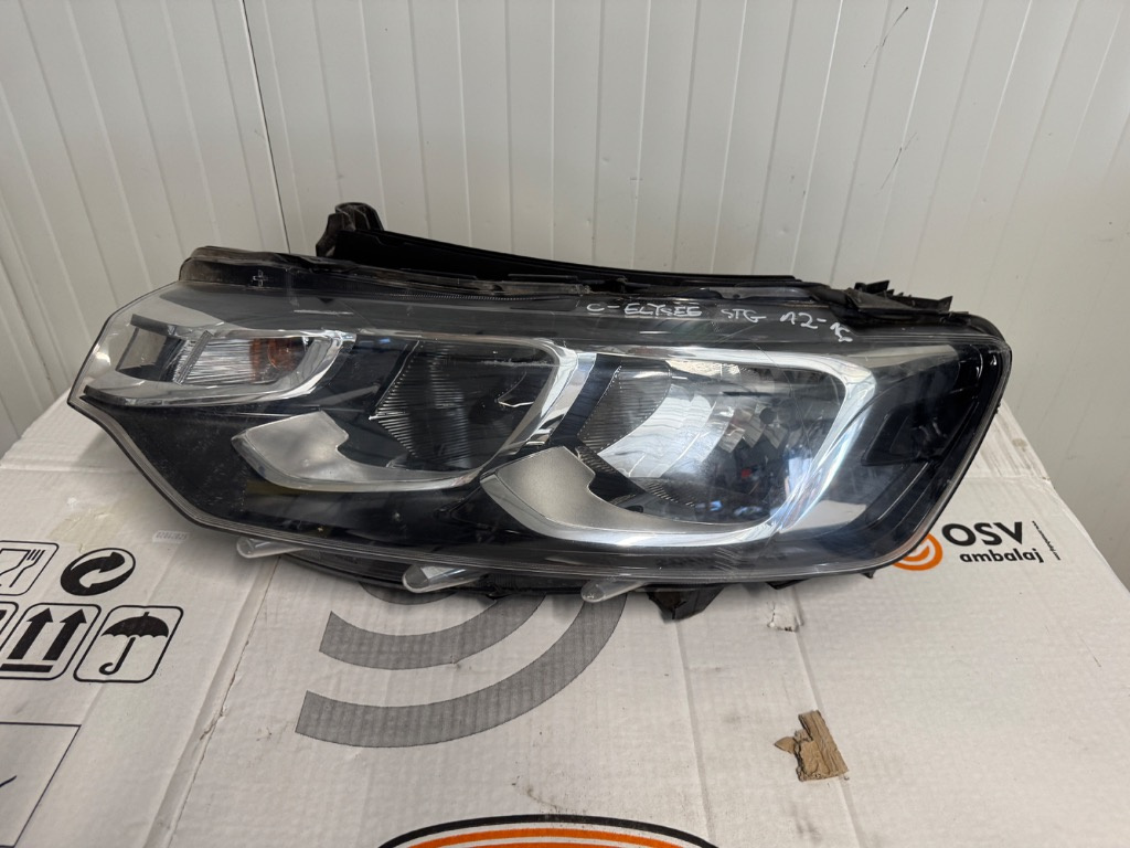 Far stanga Citroen C-Elysee 2012/2013/2014/2015 cod 9817298480