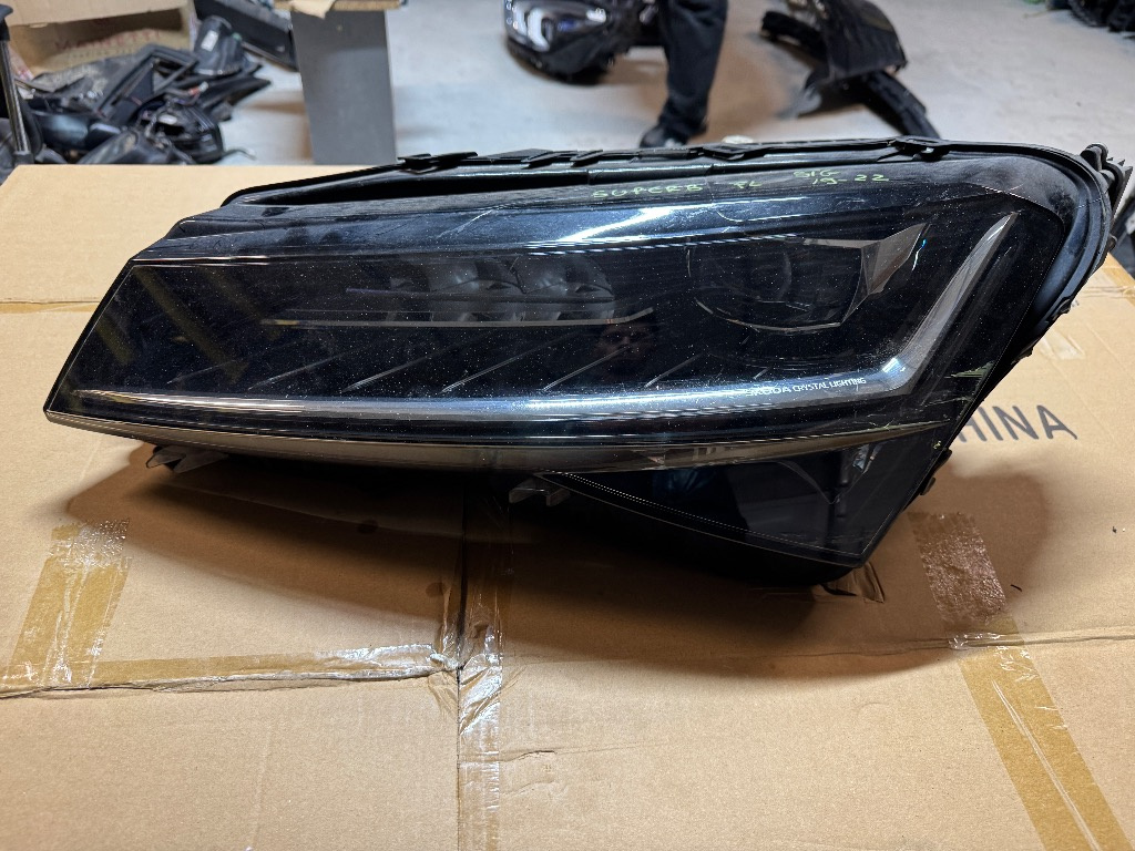Far stanga complet Skoda Superb 3 FACELIFT FULL LED 2019/2020/2021/2022/2023/2024 cod 3V1.941.015.D