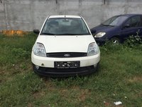 Far stanga dreapta ford fiesta an 2004