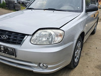 Far stanga / dreapta Hyundai Accent 2004 2005