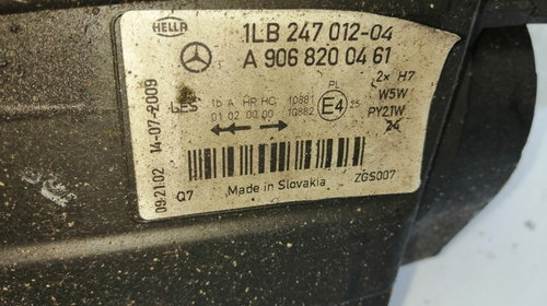 Far Stanga Dreapta Mercedes Sprinter W906 Cod a9068200361 a9068200461