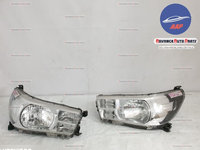 Far stanga dreapta original in stare buna Toyota Hilux 8 2015 2016 2017 2018 2019 2020 oem