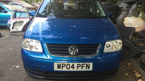 Far stanga / dreapta VW Touran 2004 1.9 tdi A