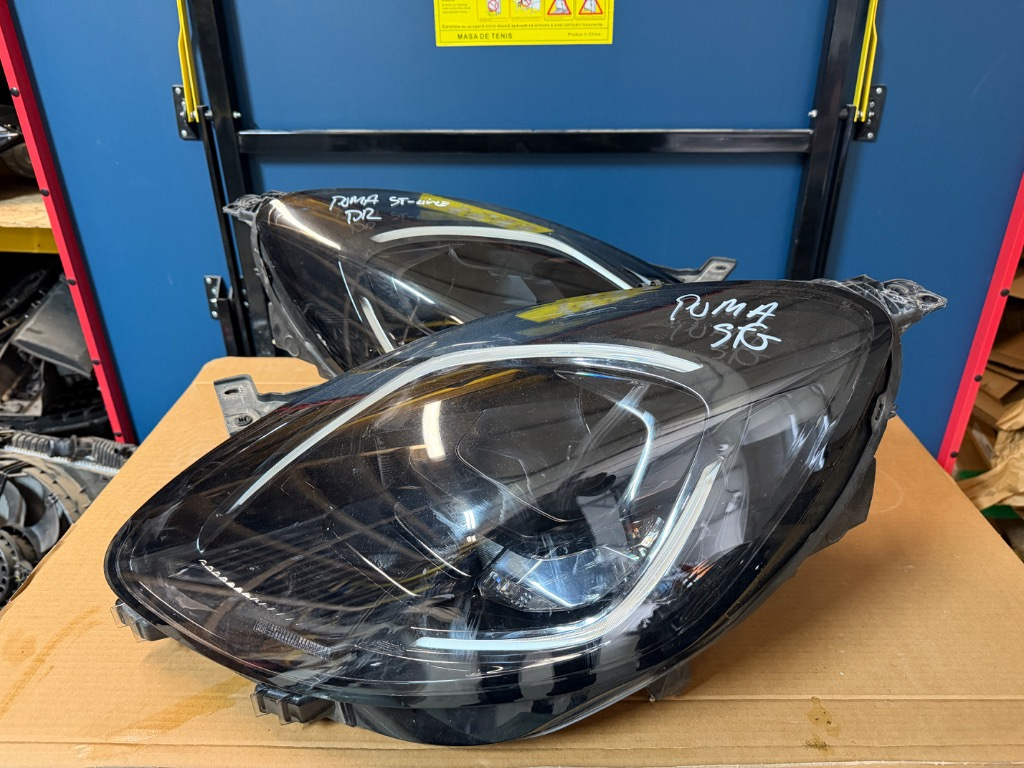 Far stanga / far dreapta Ford Puma ST-Line 2019/2020/2021/2022/2023