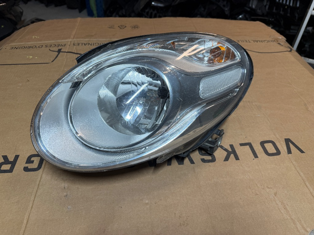 Far stanga Fiat 500L Halogen H7 2012/2013/2014/2015/2016/2017/2018