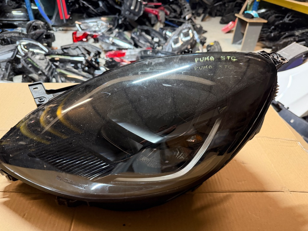 Far stanga Ford Puma FULL LED Interior Negru 2019/2020/2021/2022/2023/2024