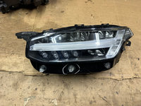 Far stanga full led VOLVO XC90 an 2020 cu mici probleme cod 89915181