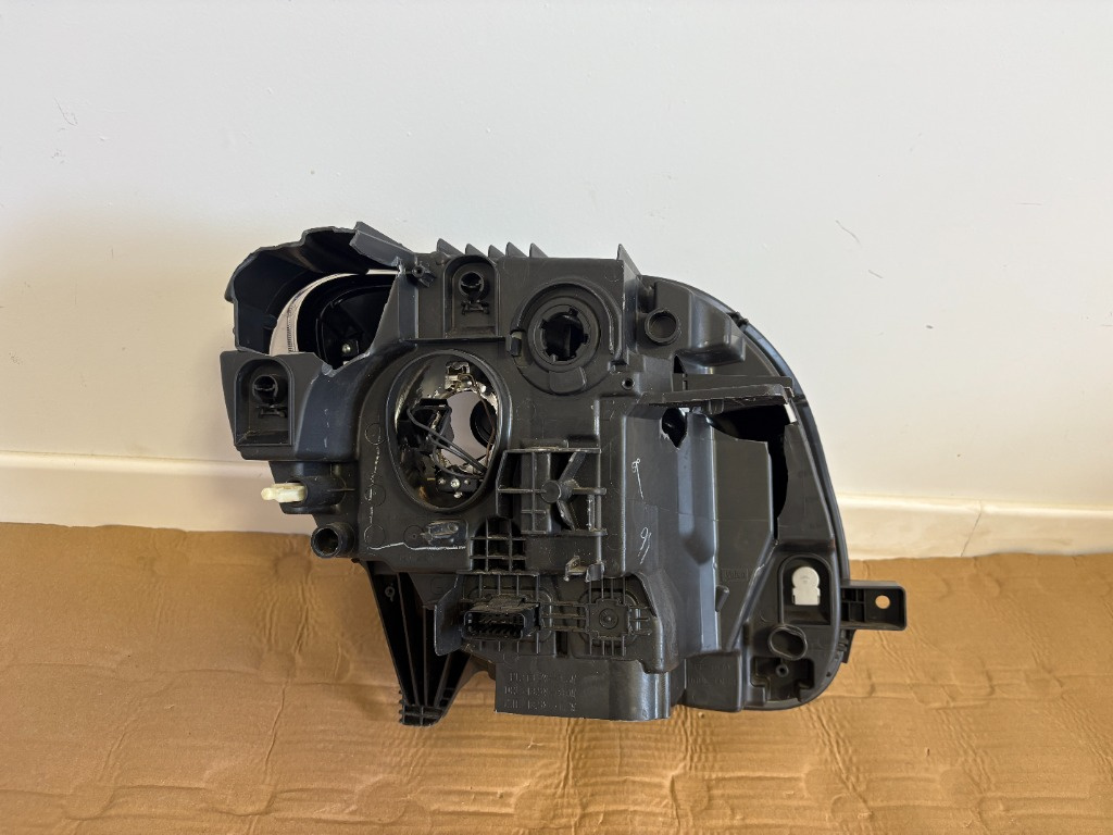 Far stanga halogen led Smart ForFour dup