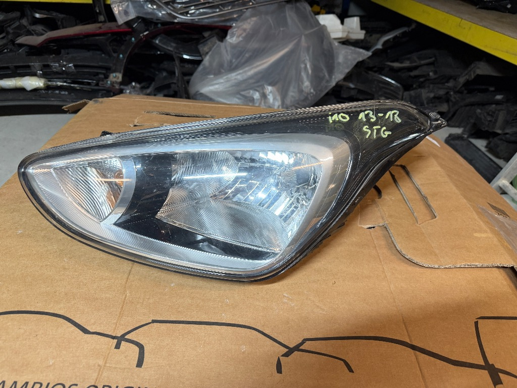 Far stanga Hyundai i10 Halogen 2013/2014/2015/2016/2017/2018