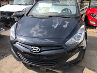 Far stanga Hyundai i30 an 2014