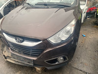 Far stanga Hyundai ix35 an 2014