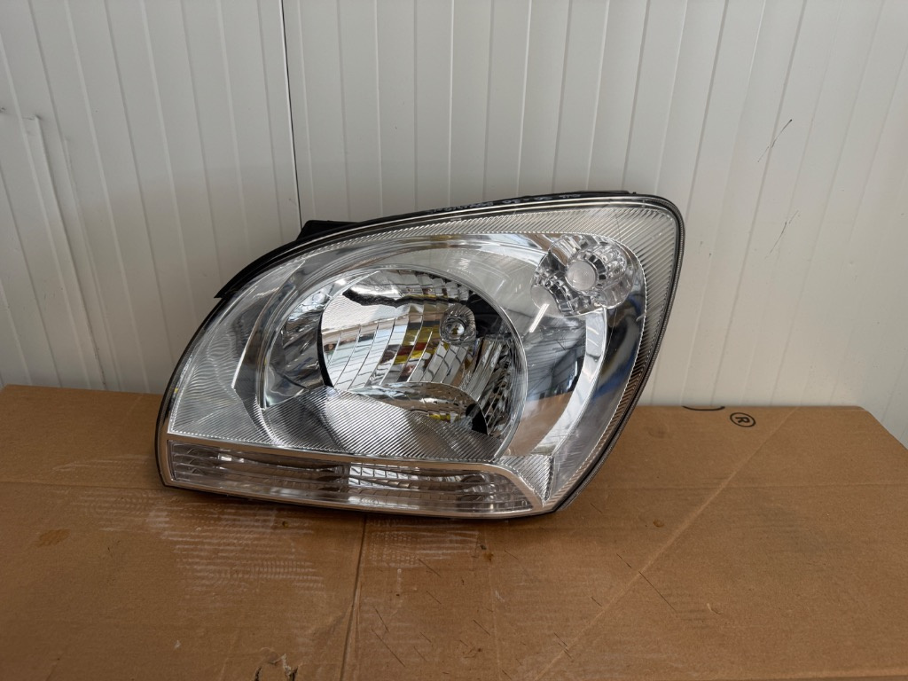 Far stanga Kia Sportage 2005/2006/2007/2008