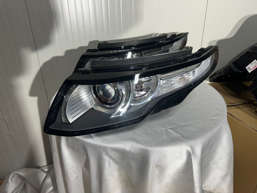 Far stanga Land Rover Range Rover Evoque XENON L538 2013/2014/2015/2016