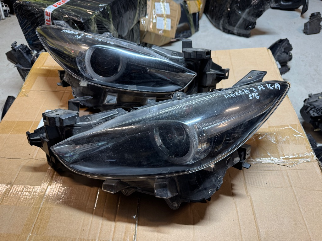 Far stanga Mazda 3 FACELIFT FULL LED 2016/2017/2018/2019