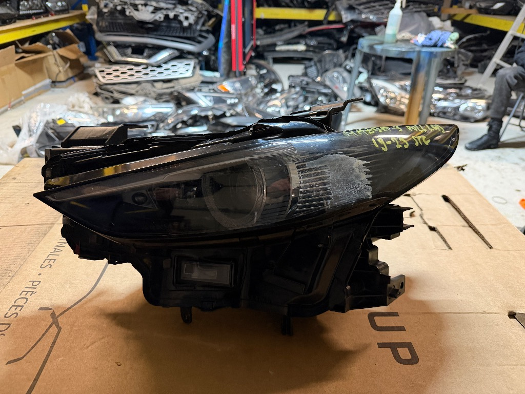 Far stanga Mazda 3 FULL LED 2019/2020/2021/2022/2023/2024