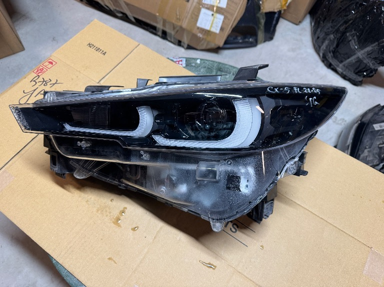 Far stanga Mazda CX-5 FACELIFT 2022/2023/2024/2025 cod KSD6.51.040