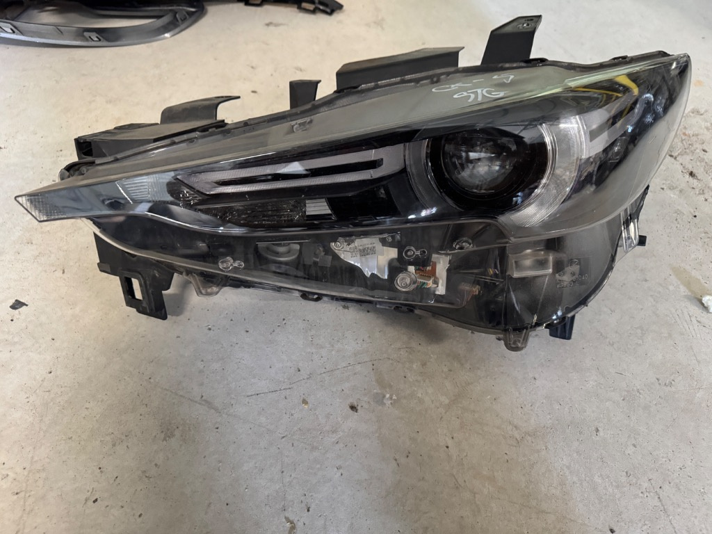 Far stanga Mazda CX-5 FULL LED 2018/2019/2020/2021/2022 cod KB8N.51.040K