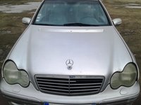 Far stanga Mercedes C-Class W203 - 2002 (volan stanga)