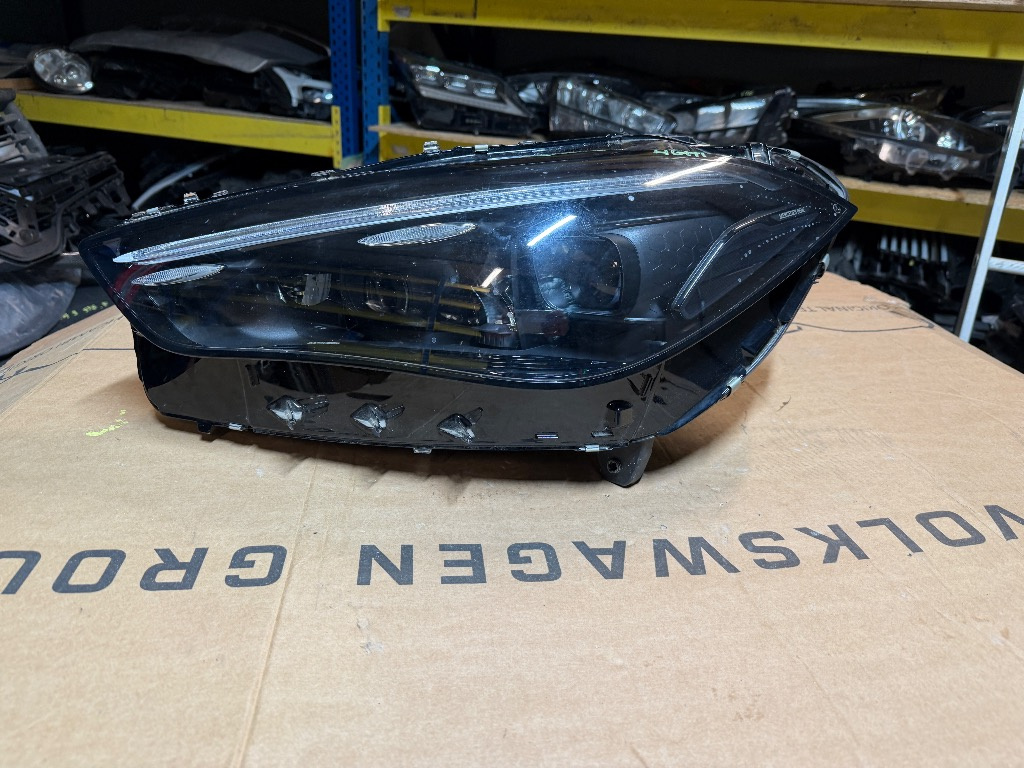 Far stanga Mercedes CLE C236 A236 DIGITAL LIGHT 2024/2025/2026
