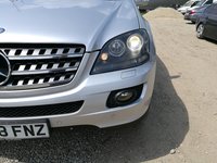 Far stanga Mercedes ML 320 cdi W164 EDITION 10