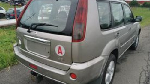 Far stanga Nissan X-Trail 2005 SUV 2,2 DIESEL