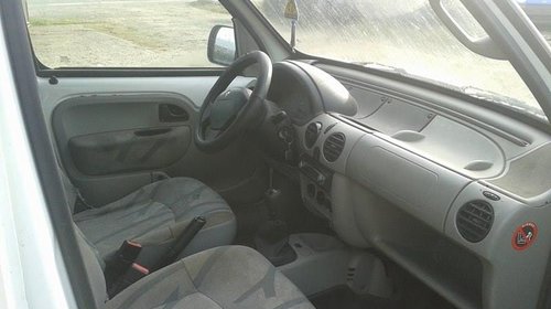 Far stanga Renault Kangoo 2002 - 1.2