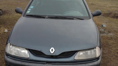 Far stanga Renault Laguna an:1997