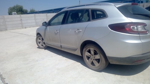 Far stanga Renault Megane 2009 Break 1,5 dci