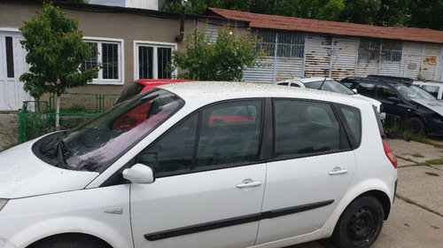 Far stanga Renault Scenic 2 2004 monovolum 1.5 dCi