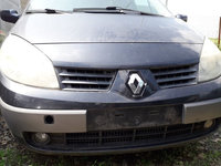 Far stanga Renault Scenic