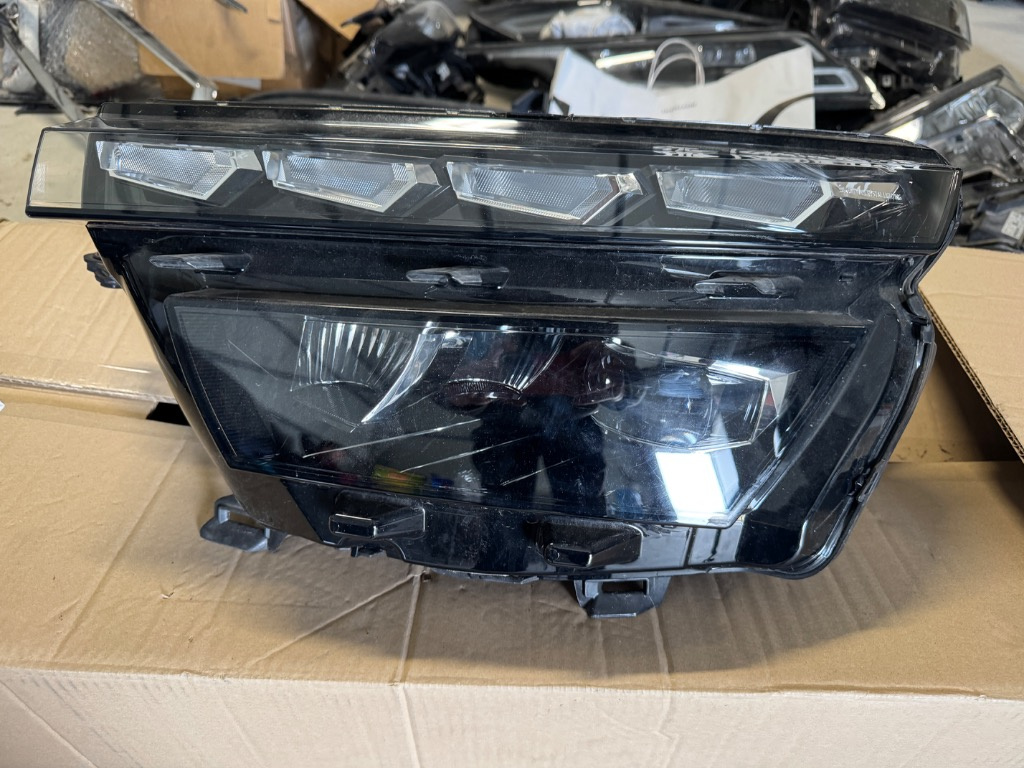 Far stanga Skoda Kamiq FULL LED LUPA 2019/2020/2021/2022/2023