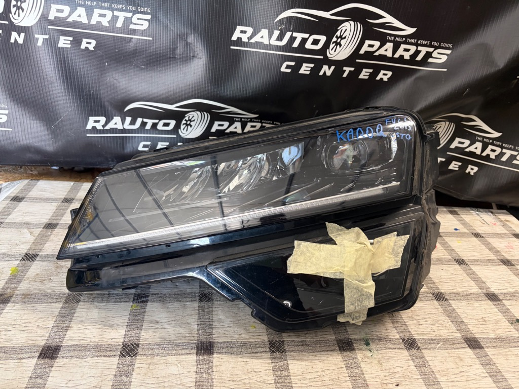 Far stanga Skoda Karoq FULL LED 2017/2018/2019/2020/2021