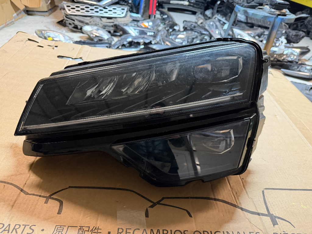 Far stanga Skoda KAROQ FULL LED COMPLET + droser 2017/2018/2019/2020/2021/2022
