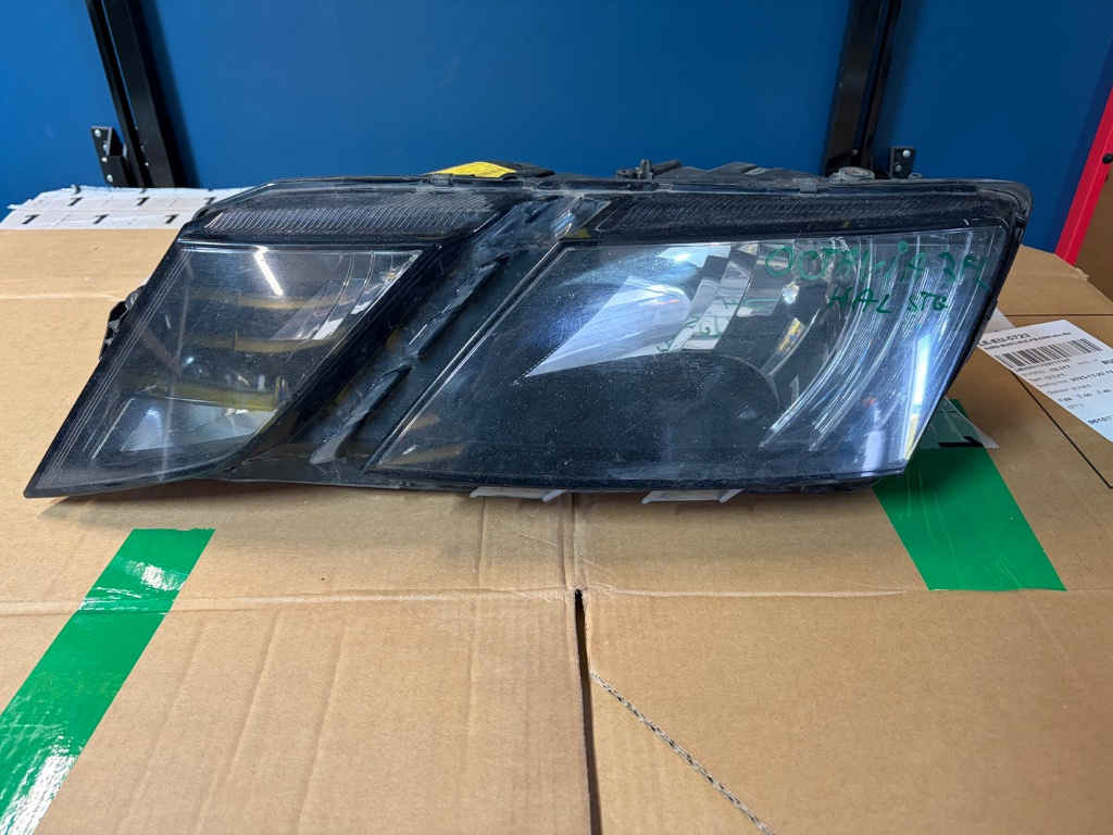 Far stanga Skoda Octavia 3 Facelift Halogen 2017/2018/2019/2020