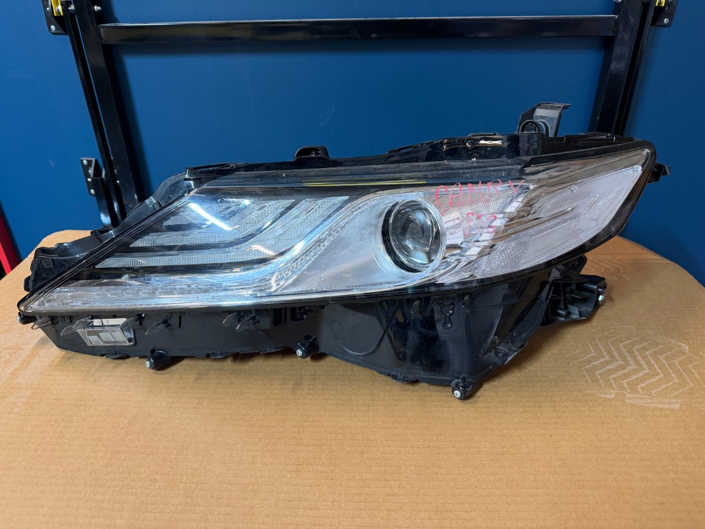 Far stanga Toyota Camry XV70 FULL LED 2017/2018/2019/2020/2021/2022