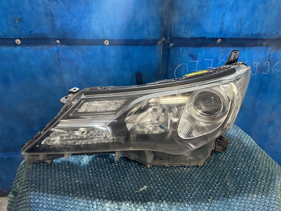 Far stanga Toyota Rav-4 2013/2014/2015/2016 XENON LED