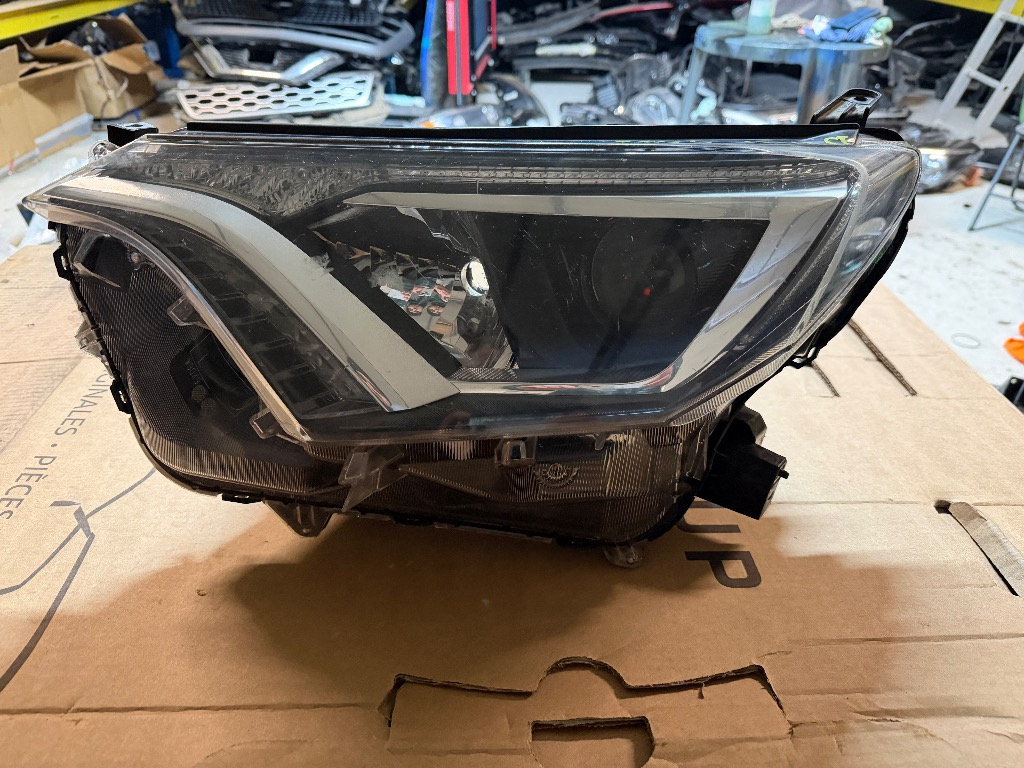 Far stanga Toyota RAV-4 FULL LED 2015/2016/2017/2018