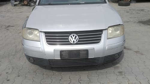 Far stanga Volkswagen Passat B5 2003 COMBI 18