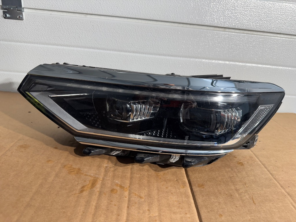 Far stanga Volkswagen Passat B8 FACELIFT FULL LED 3G1941081P 2019/2020/2021/2022/2023