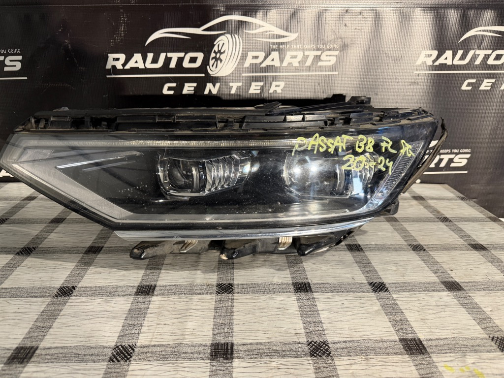 Far stanga Volkswagen Passat B8 FULL LED FACELIFT IQ LIGHT 2020/2021/2022/2023/2024